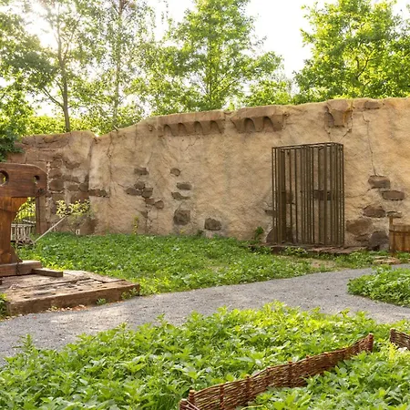 Festung Mittelelbe, Historisches An Der Elbe Appartement *
